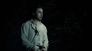 Musik-Video-Miniaturansicht zu I'm Not A Vampire (Revamped) Songtext von Falling In Reverse