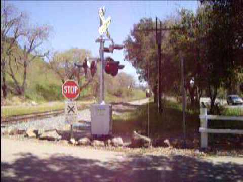 WP GP7 #713 in Niles Canyon