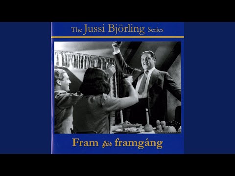 Manon Lescaut, Act I: Donna non vidi mai simile a questa!