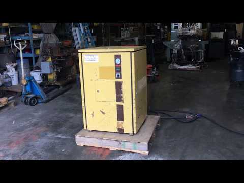 Kaeser 7.5 hp Reciprocating Piston Air Compressor KK-1000 460V 3PH