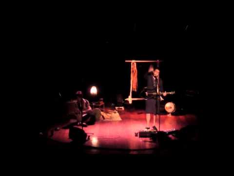 Rosilene em Apuros - Paulo Monarco e Dandara - Dois Tempos de Um Lugar no Décio de Almeida Prado