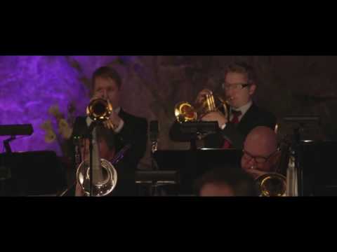 Vuokko Hovatta & UMO - Tonttu live video