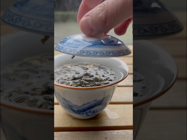 Vídeo relacionado con Iroh Make Tea Not War Taza de Té y Café de Cerámica Clásica Blanca Negra y Rosa Mágica 330ml