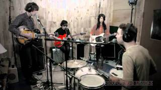 Veronica Falls - &quot;Come On Over&quot;