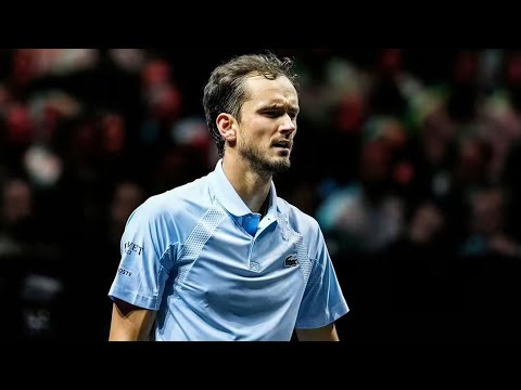 Daniil Medvedev sends gloomy reminder to Jannik Sinner and Carlos Alcaraz