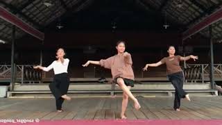 Download lagu Tari Flying High | Tari Dayak | Kalimantan | Mix Tarian mp3