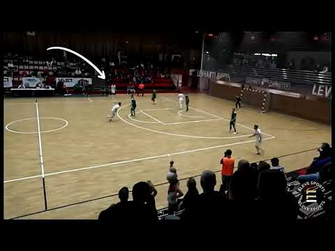 ASI JUEGA XUXU