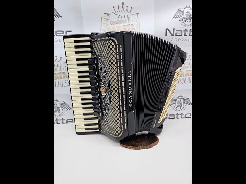 Scandalli Super VI Extreme 4/5 de voz oitavada com duplo cassoto.