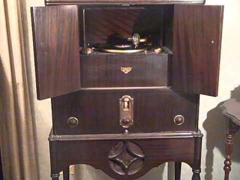 TED LEWIS - ECCENTRIC - ROARING 20'S VICTROLA RADIOLA