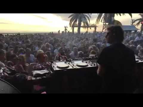 Hernan Cattaneo plays Getting Closer at Woodstock Bloemendaal - July 7, 2018