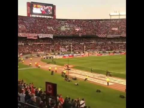 "EL QUE NO SALTA, MURIÓ EN MADRID! | River Plate vs Lanush | SuperLiga Argentina 2019/20" Barra: Los Borrachos del Tablón • Club: River Plate