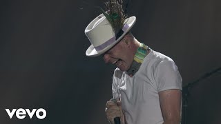 The Tragically Hip - Bobcaygeon (Live From A National Celebration)