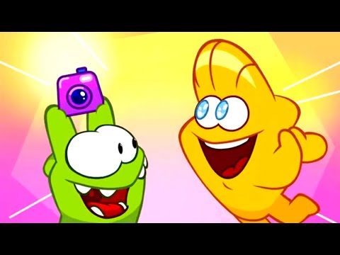 Capa de As Histórias do Om Nom ⭐  Dia de selfie com amigos  ⭐ Desenhos Animados  Para Crianças