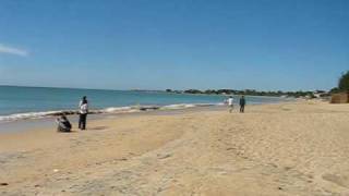 preview picture of video 'la plage de Saly Niakh Niakhal (Sénégal) proche de la villa Ker Tukki'