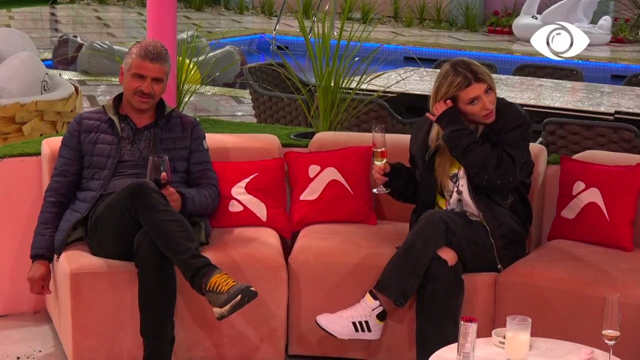 Do e hash nga ajo/ Fotonia këshillon Qetsorin të mos qëndrojë afër Oltës