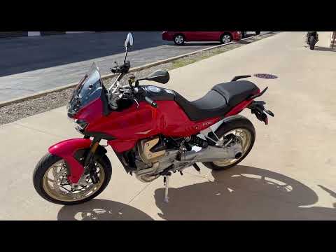 2023 Moto Guzzi V100 Mandello in Roselle, Illinois - Video 1