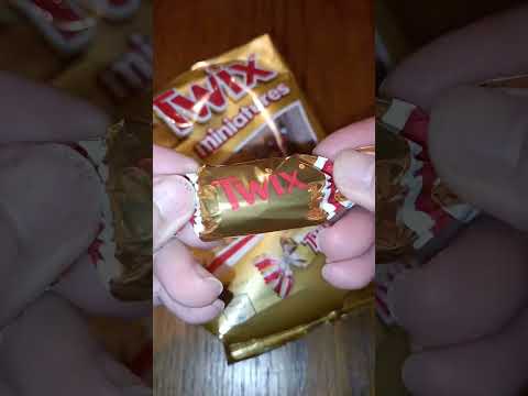 Opening Twix Miniatures #shorts #trendingshorts #asmrsounds #chocolate #twix