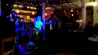 Gadjo Dilo @ Live in Belle Amie 23-12-2013 piraeus  Kane ligaki ipomoni Κάνε λιγάκι υπομονή