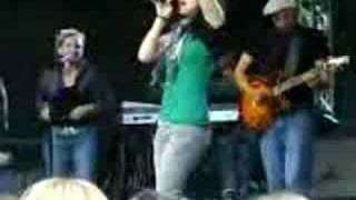 Stefanie Heinzmann live &quot;Like a Bullet&quot;