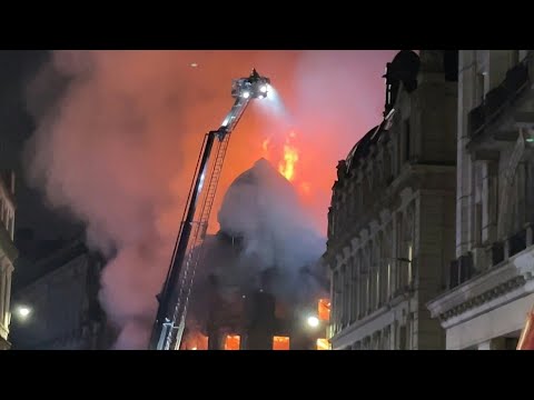 Video Thumbnail: Scotland firefighters battle blaze in central Glasgow | AFP