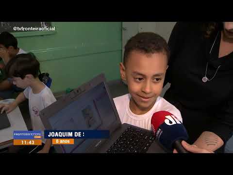 Troca de figurinhas incentiva a leitura de alunos em Alfredo Marcondes
