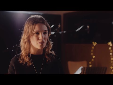 Poesie Projekt: Clara Louise über die Magie der Lyrik