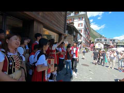180812 Zermatt Folklore Festival (Yodel Busking)