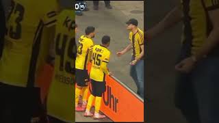Download lagu moment suporter memarahi pemainnya #football mp3 Download lagu moment suporter memarahi pemainnya #football mp3