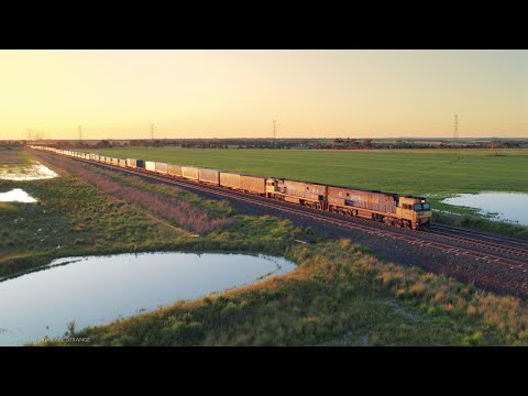 1PM5 Pacific National Intermodal Freight Train At Sunset (19/10/2022) - PoathTV Australian Railways