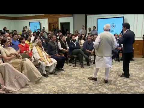 Shah Rukh Khan's speech at PM Modi 's residence 7LKM