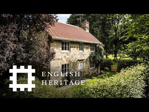 Holidays In History | English Heritage Cottages
