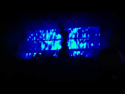 Tiësto @ Breda Live (Steve Aoki & Tommy Trash vs. Mr. Hudson - Forever Ladi Dadi (Ken Loi Mashup))