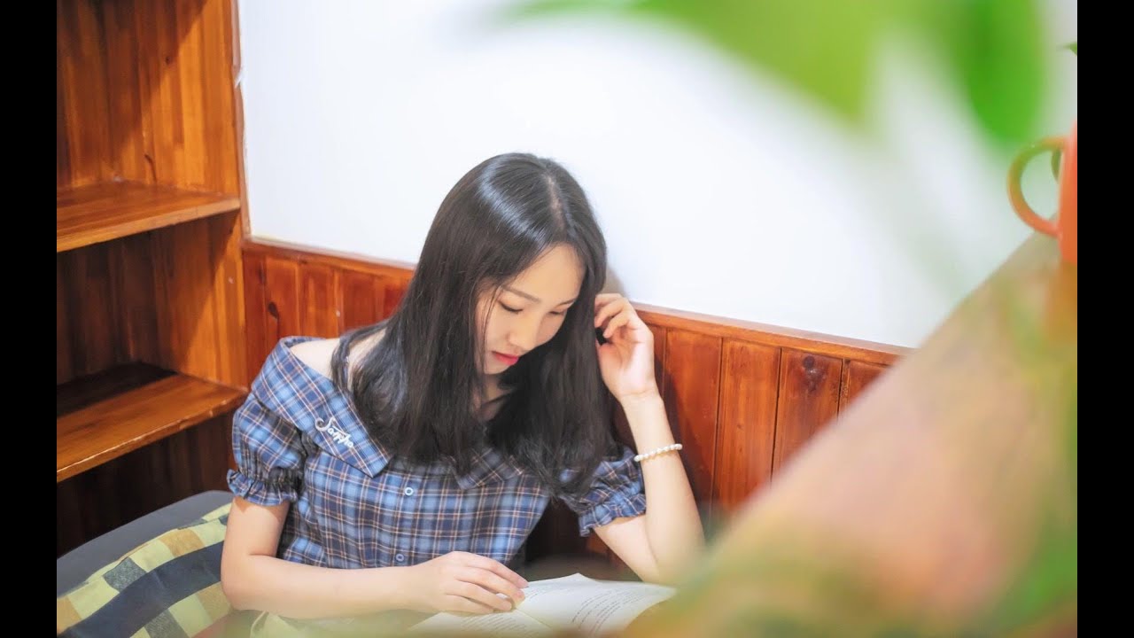 【索尼a6300】国产人文镜头七工匠25mm f1.8 佳能7D 二代小痰盂 实拍评测 美腻好看小姐姐