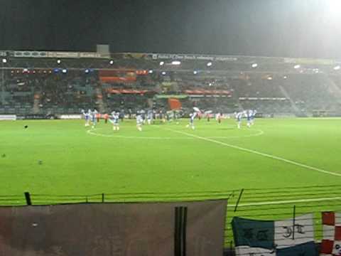 FC Den Bosch - FC Zwolle 20.11.2009 (1-1) Opkomst spelers