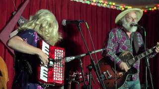 Fred Eaglesmith - I Like Trains (Tif Ginn on accordion)