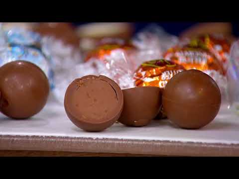 Lindt Lindor 150 Count Assorted Truffles in a Holiday Box on QVC