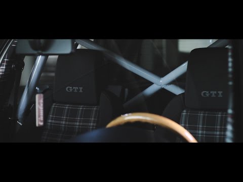 Jona's bagged VW Golf MK4 - Interior | DECENT FILMS