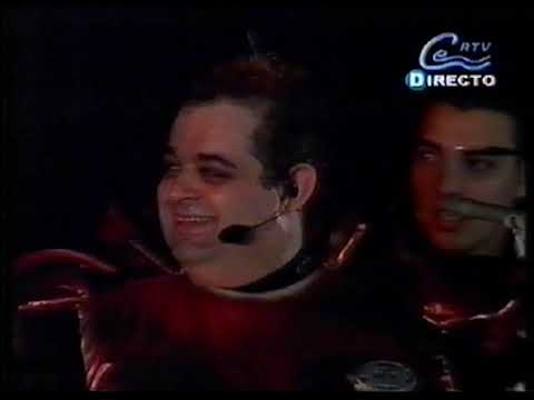 Chirigota "Action Cadix, contra la maldad y el vicio...". Carnaval de Ceuta 2004.