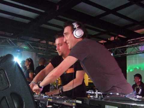 Stoneface & Terminal - Moment (ripped from Tone Diary)