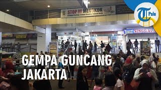 Video Detik-detik Pengunjung Mal Berlarian karena Terasa Gempa Berkekuatan 7.4 SR Terjadi di Banten