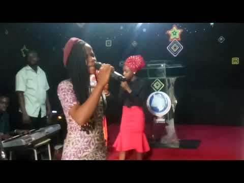 024 ID. MIN FAVOUR. LIVE @ VGE AUGUST EDITION 2022.