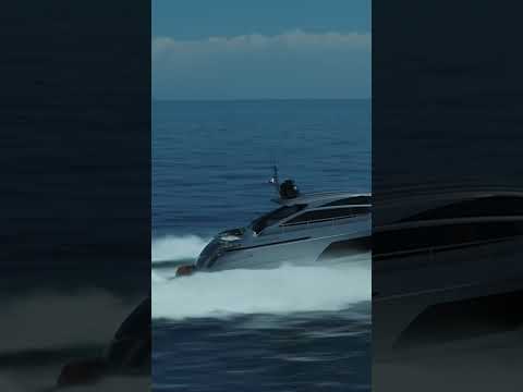 Luxury Yachts - Pershing 6X, what else? - Ferretti Group