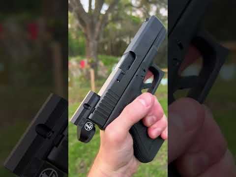 The Smallest Pistol Red Dot Yet! Leupold Deltapoint Micro [Review]