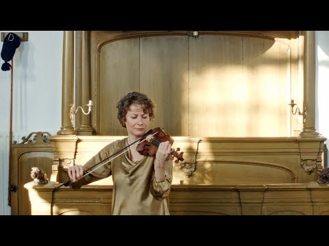 J.S. Bach - Chaconne (from Partita No.2 in d-minor) - Cecilia Bernardini