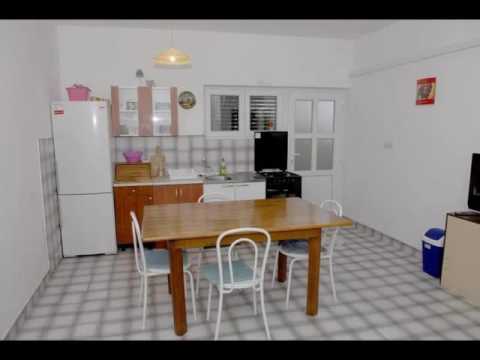 Apartments Darko - Hotel in Pisak, Croatia