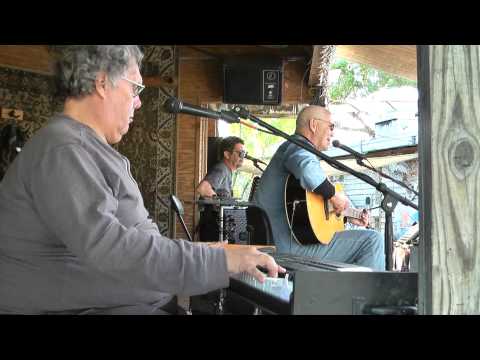 Michael McCloud and Friends - "She's Got a Butt"