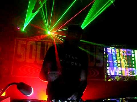 Dean Collingwood @ Elevate Soundhaus night club Glasgow 21st May 2010.MP4