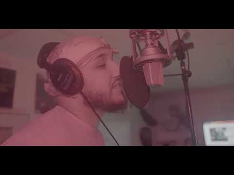 TOP AKH - IN THE BOOTH (Official Video)