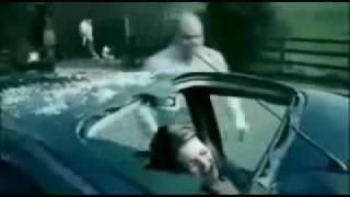 Про это видео говорить весь мир