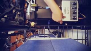 Video thumbnail for Origin Effects Cali76 TX :: 9v vs 18v by Roland Guerin